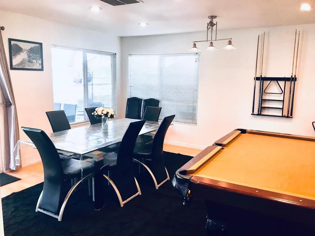 Holiday home Urban Las Vegas Colonial In The Heart Of Vegas Villa United States