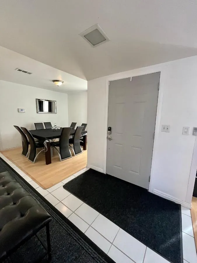 Urban Las Vegas Colonial In The Heart Of Vegas Villa 0*,